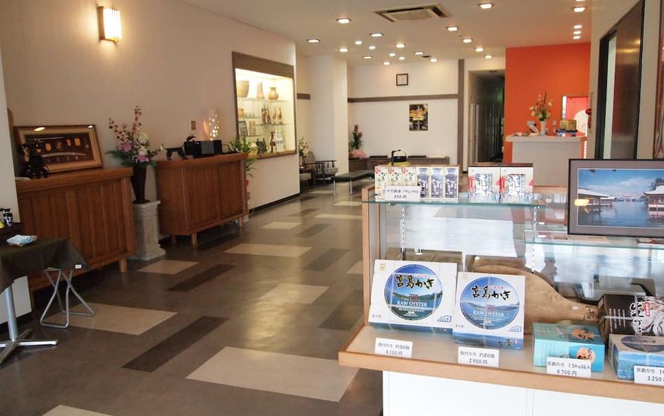 Meja Penyambut Tetamu Gambar