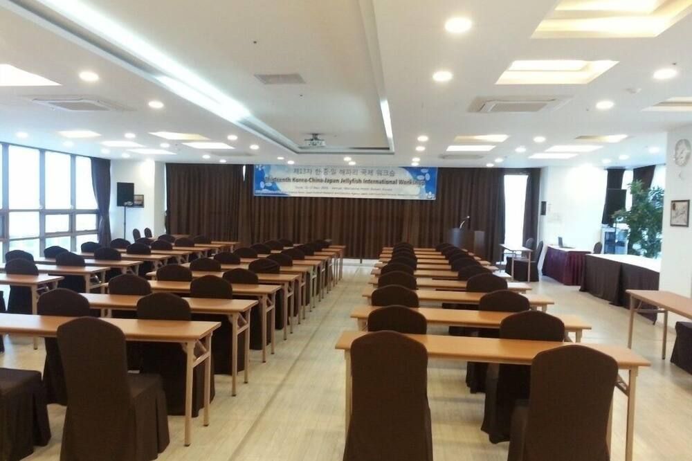Bilik persidangan