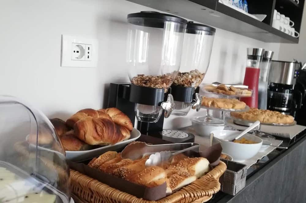Buffet Gambar