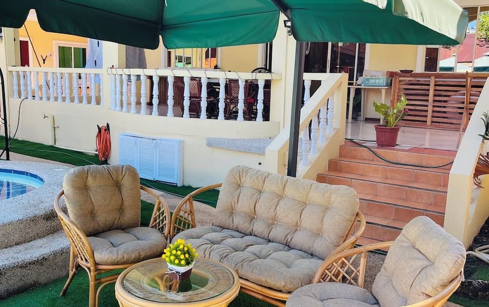 Patio Gambar