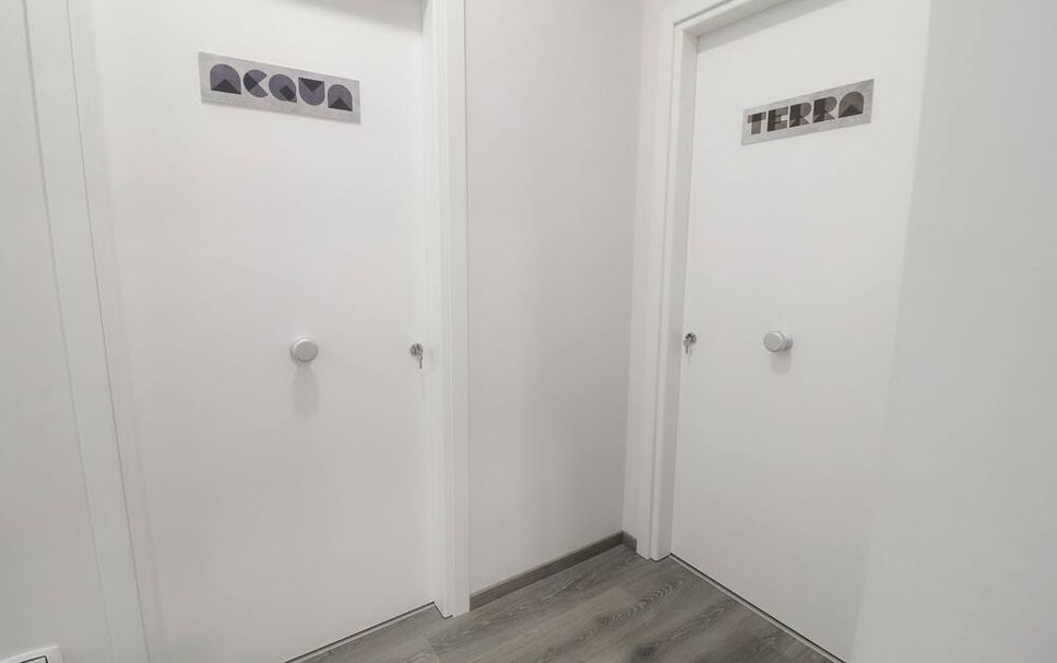 hallway Gambar