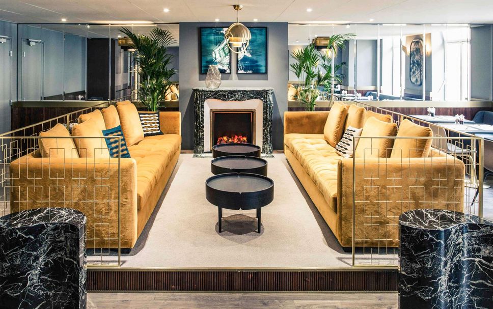 Balai Menunggu Gambar