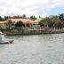 Pemandangan luar