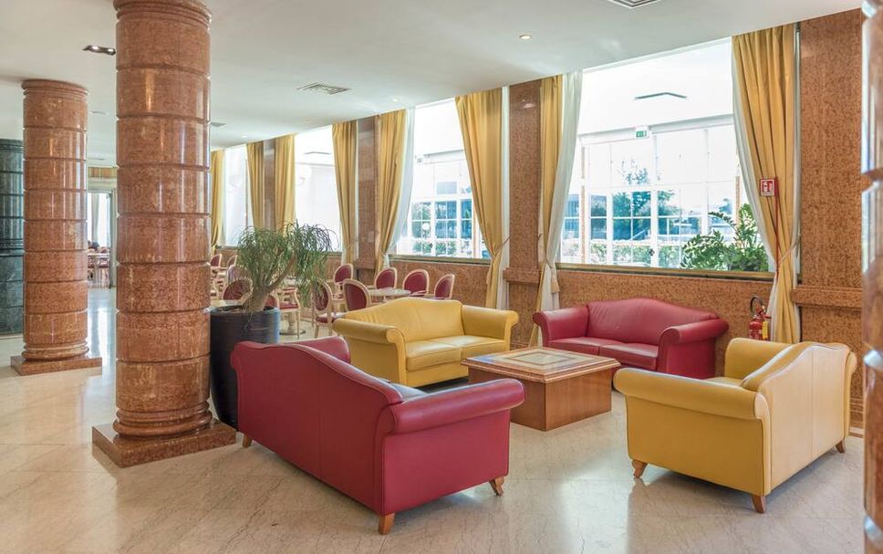 Balai Menunggu Gambar