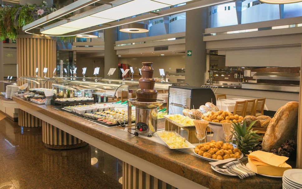 Buffet Gambar