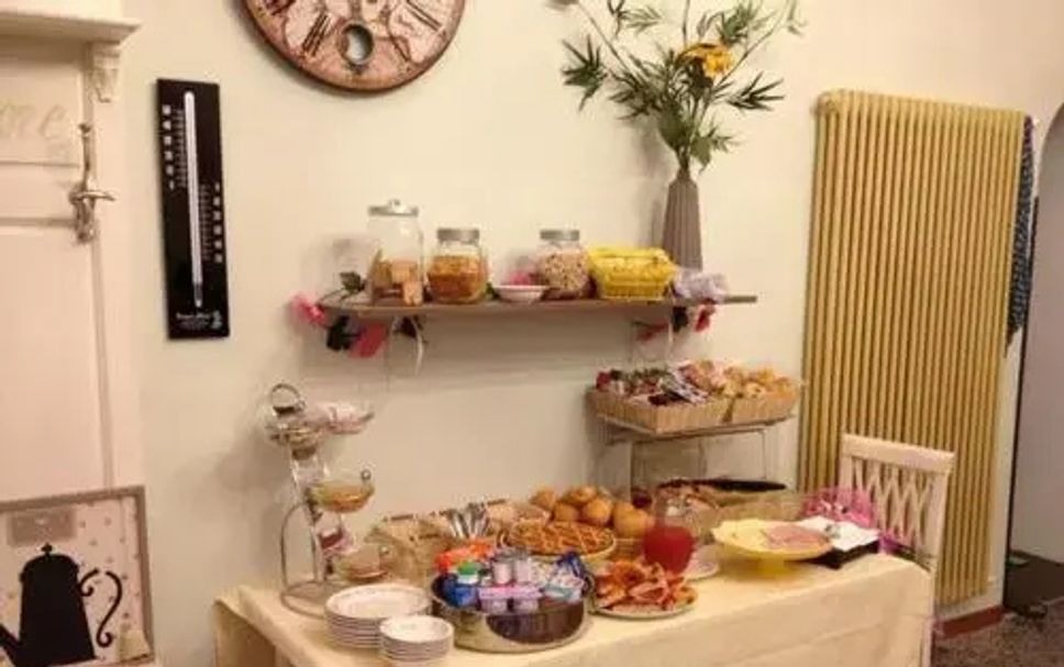 Buffet Gambar