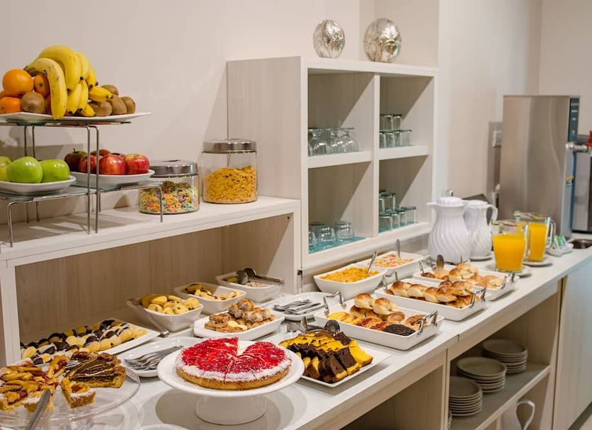 Buffet Gambar