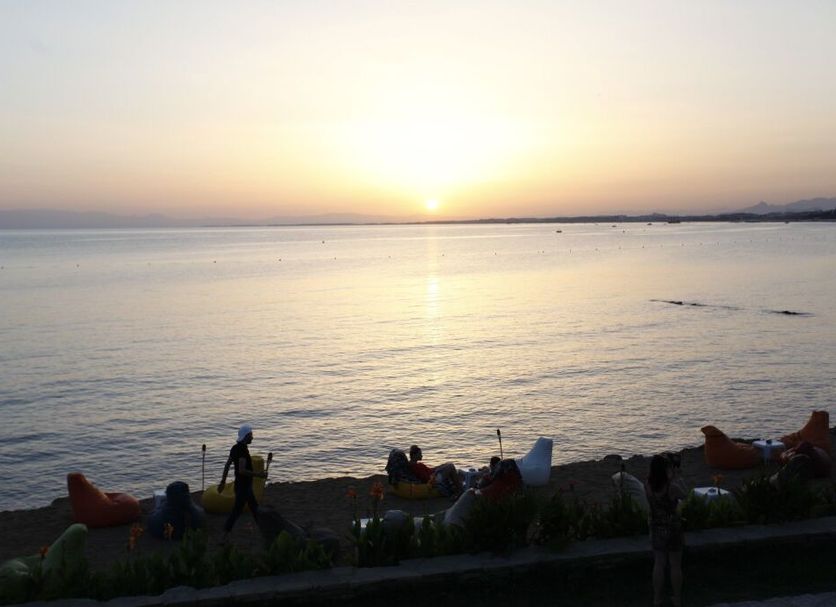 Balkoni Gambar