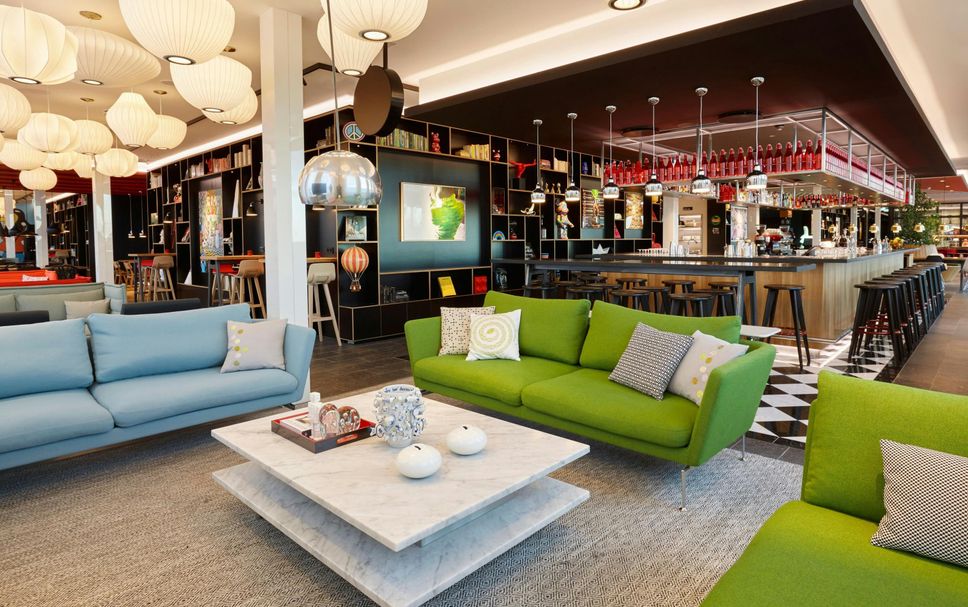 Balai Menunggu Gambar