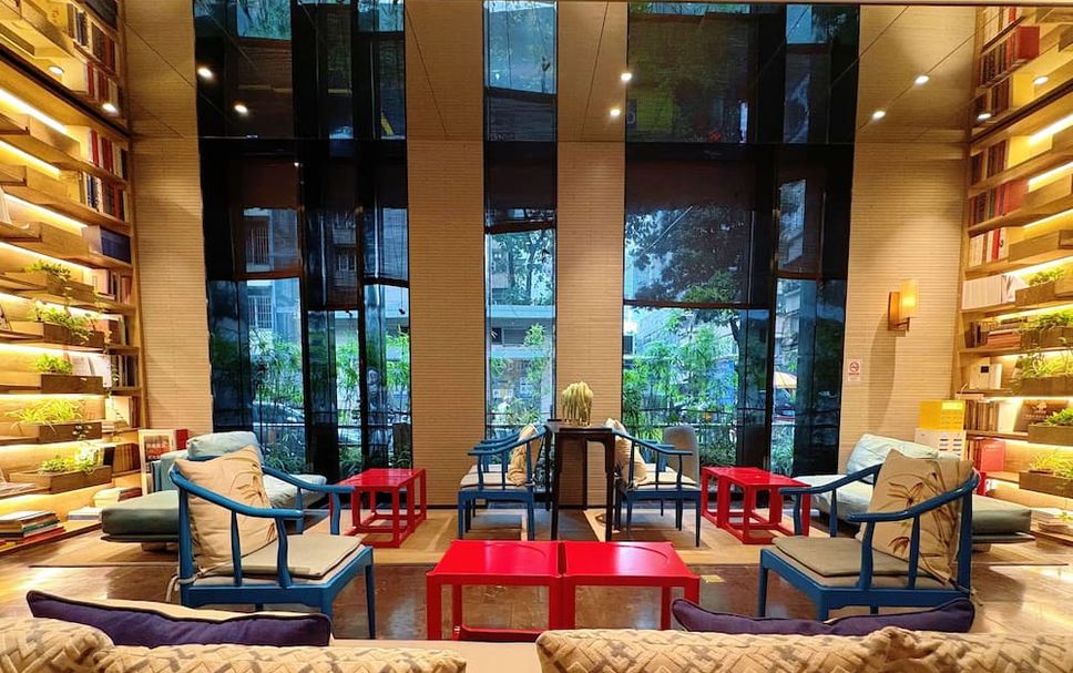 Balai Menunggu Gambar