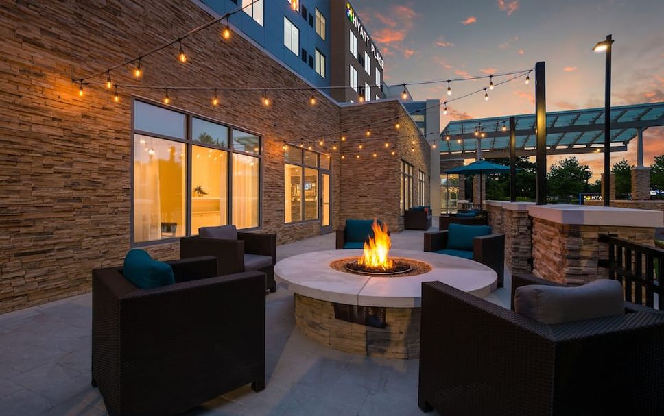 Patio Gambar