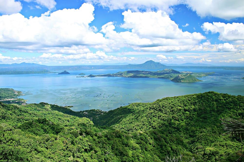 Pemandangan luar