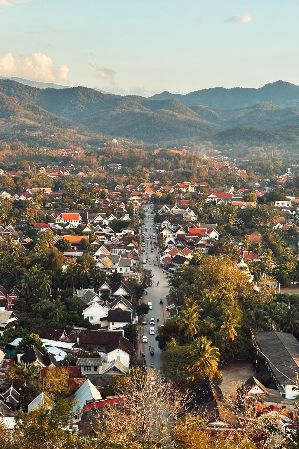 Pemandangan luar