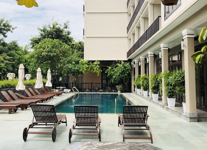 Kolam renang Gambar
