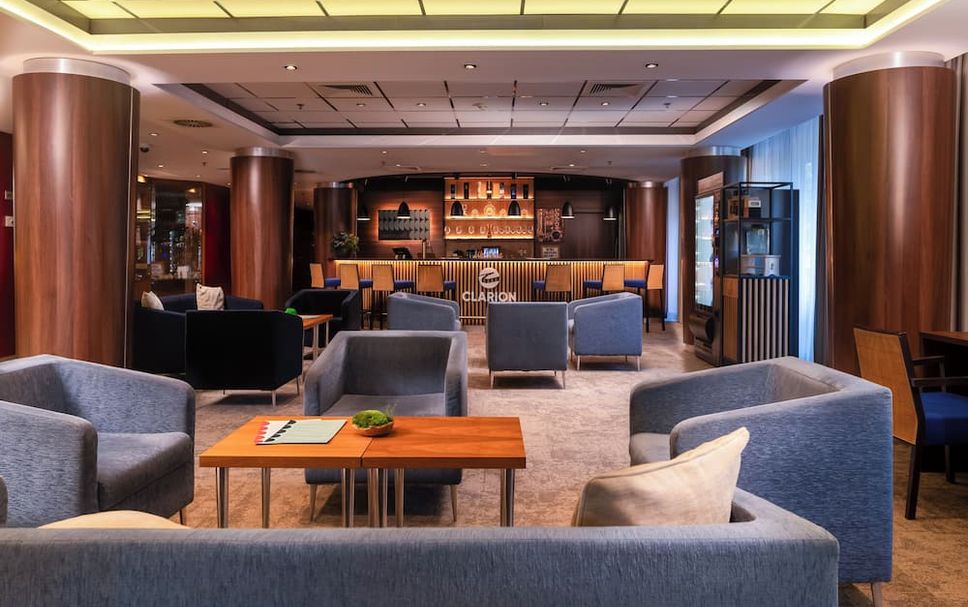 Balai Menunggu Gambar