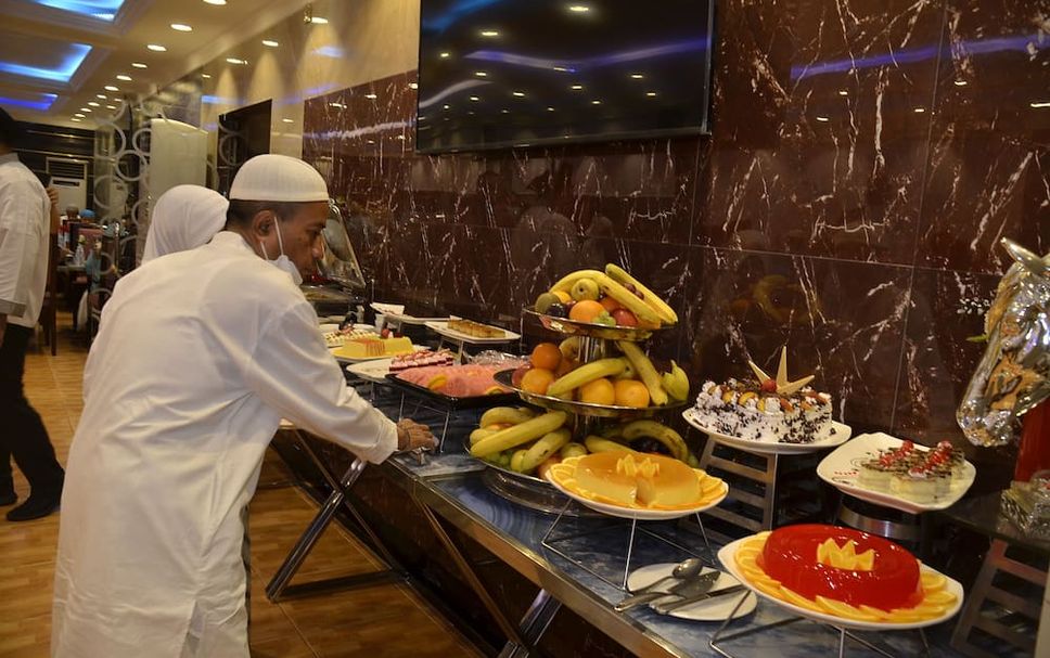 Buffet Gambar