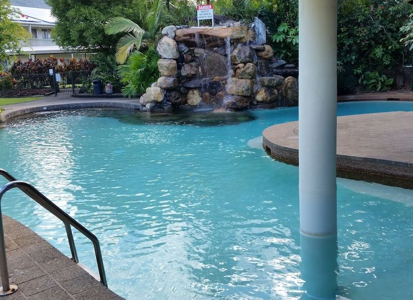 Kolam renang Gambar