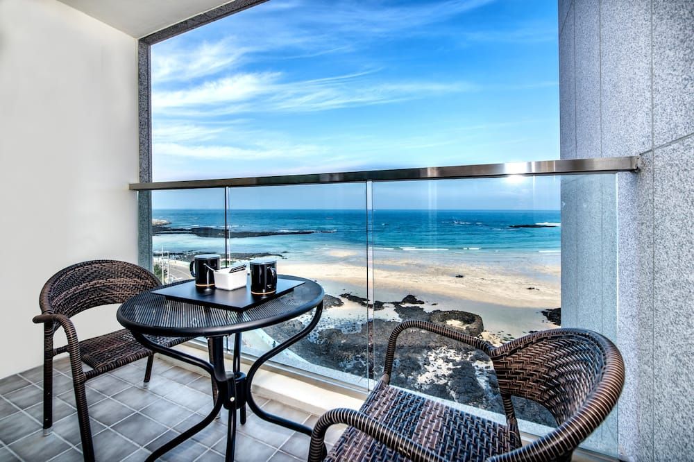 Balkoni Gambar