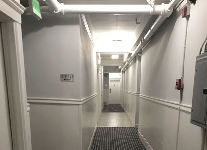 hallway Gambar