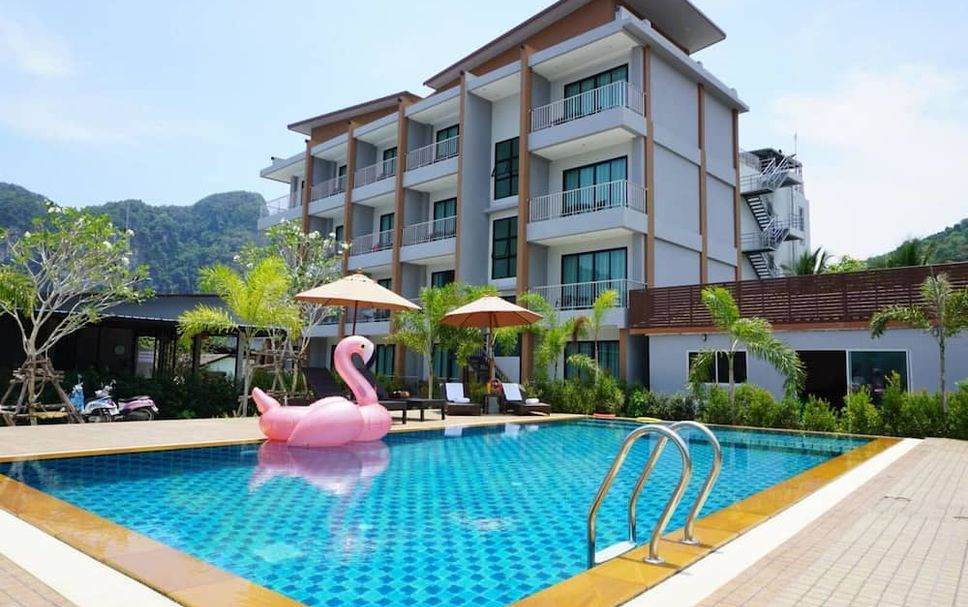 Kolam renang Gambar