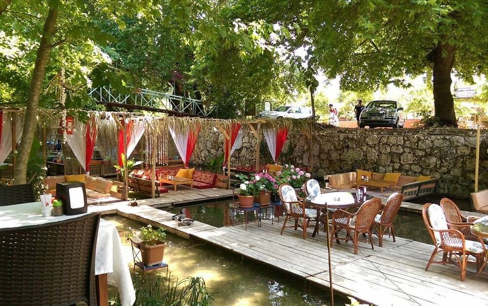 Patio Gambar
