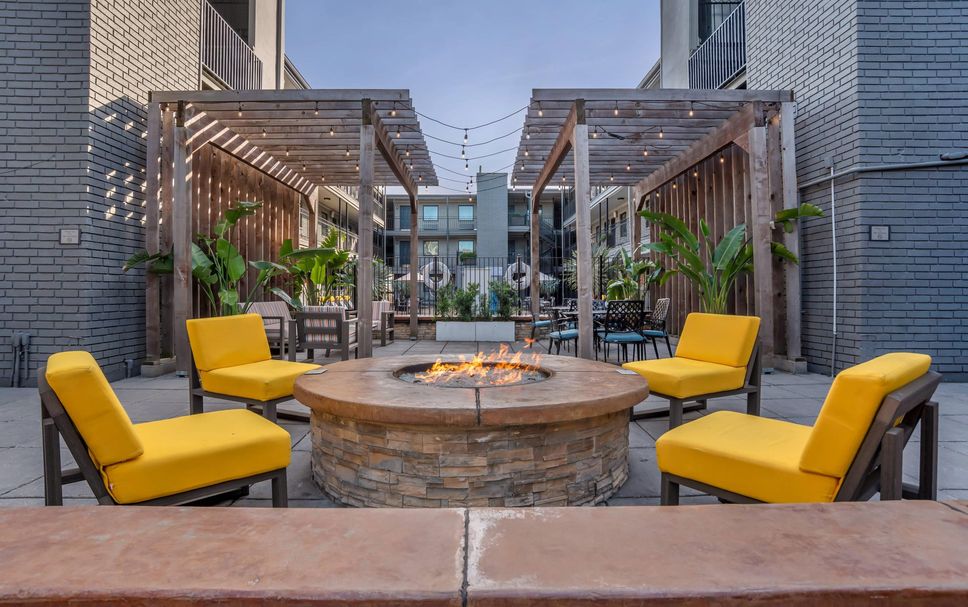 Patio Gambar