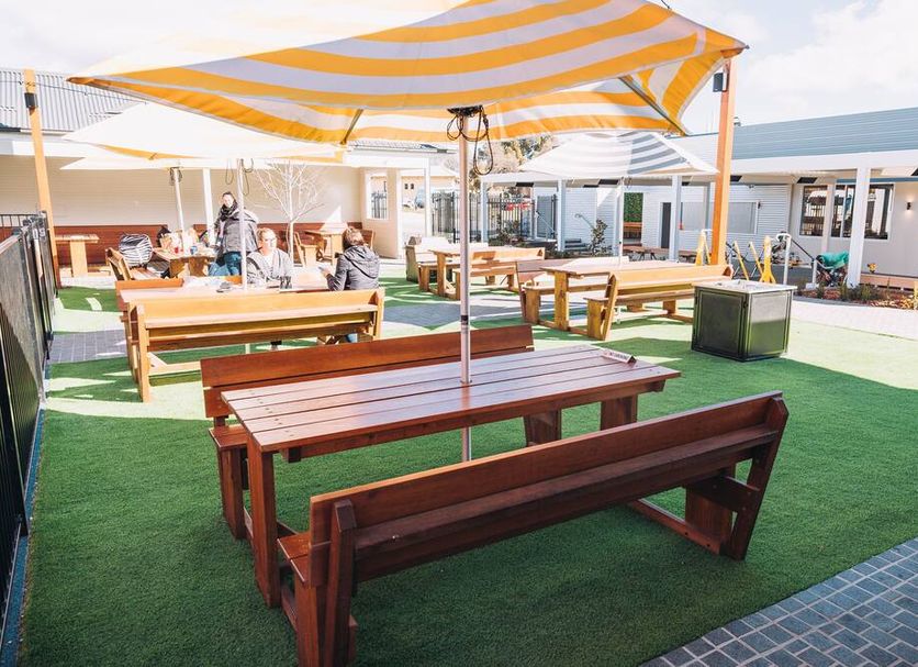Patio Gambar