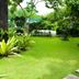 Pemandangan luar