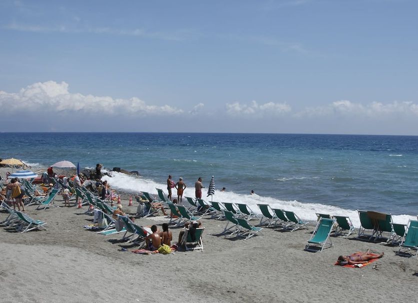 Pantai Gambar