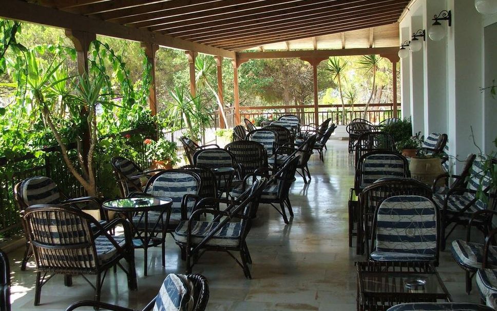 Patio Gambar