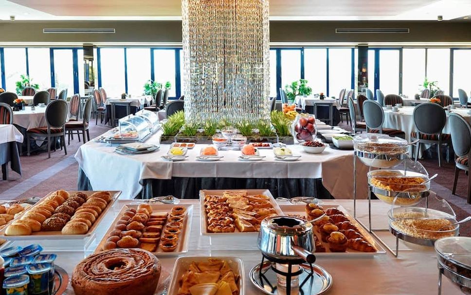 Buffet Gambar