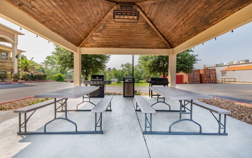 Patio Gambar