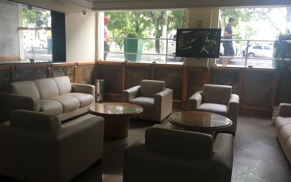 Balai Menunggu Gambar