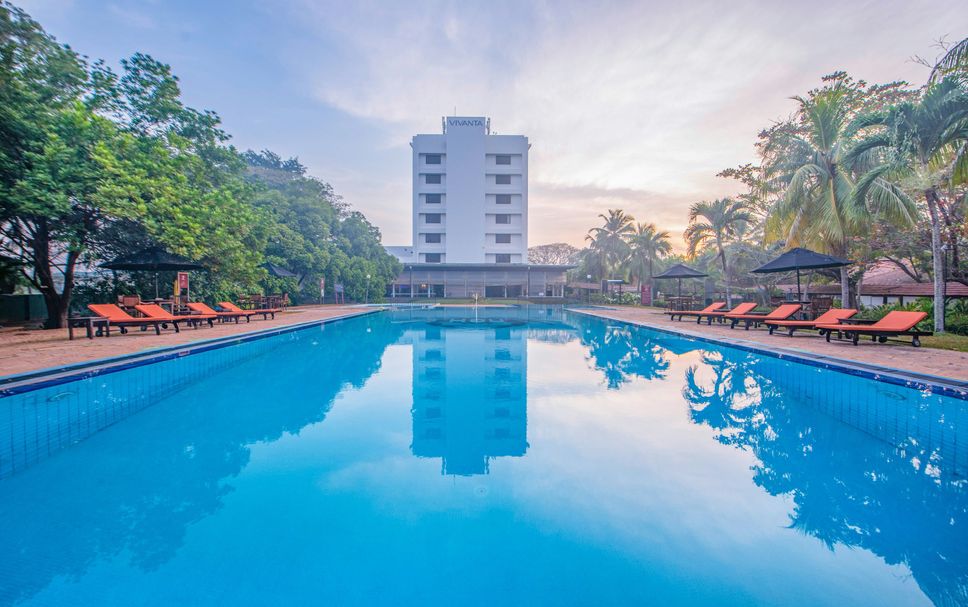 Kolam renang Gambar