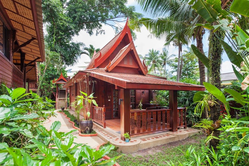 Pemandangan luar