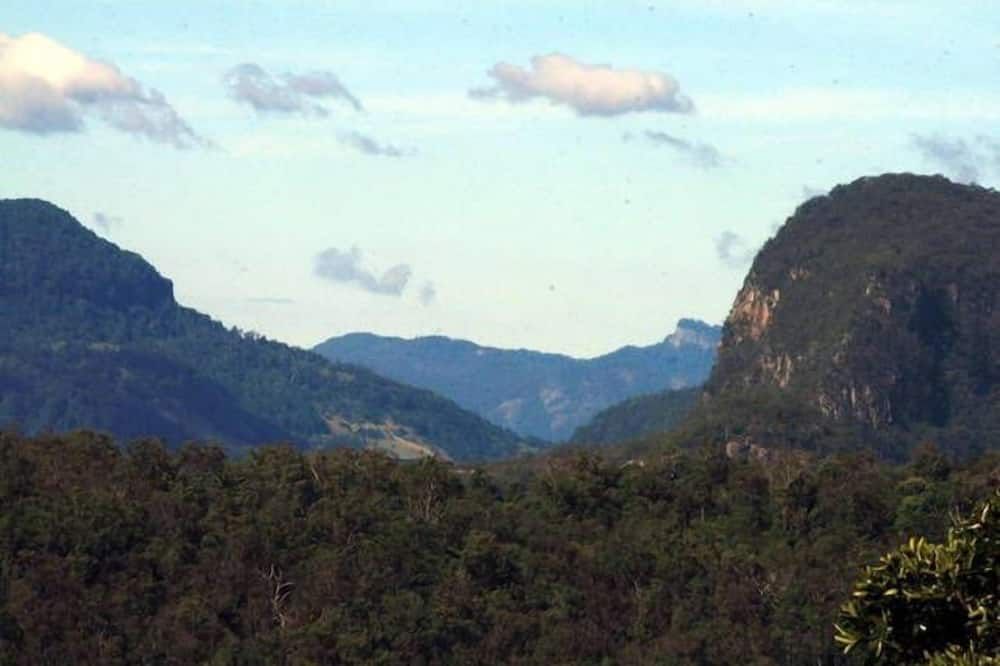 Pemandangan luar