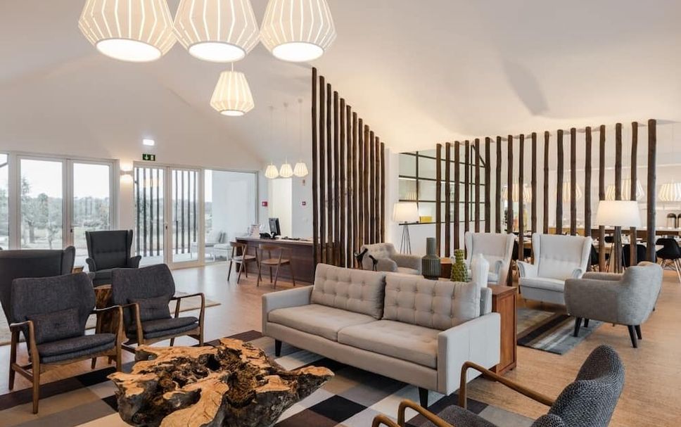 Balai Menunggu Gambar