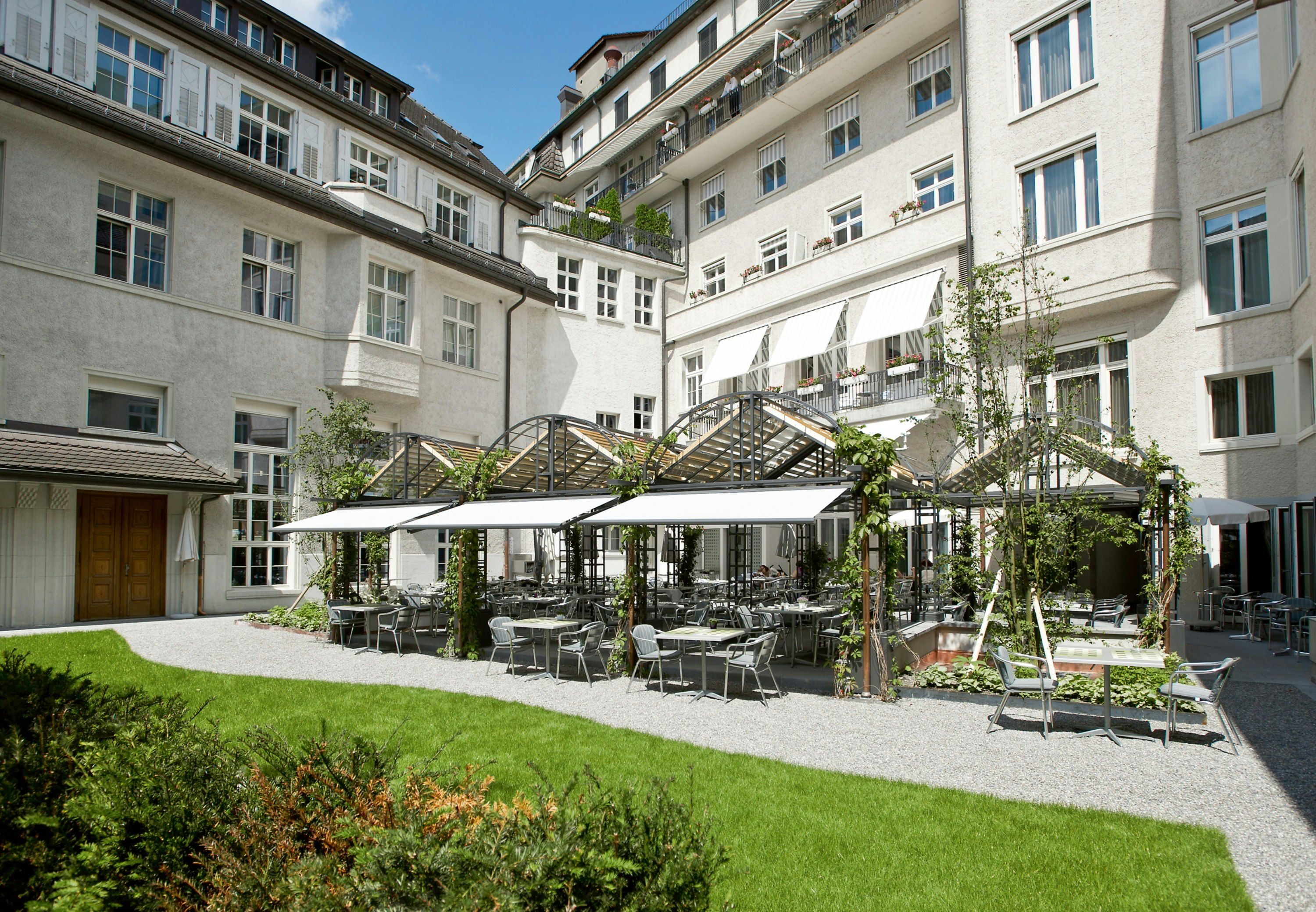 Patio Gambar