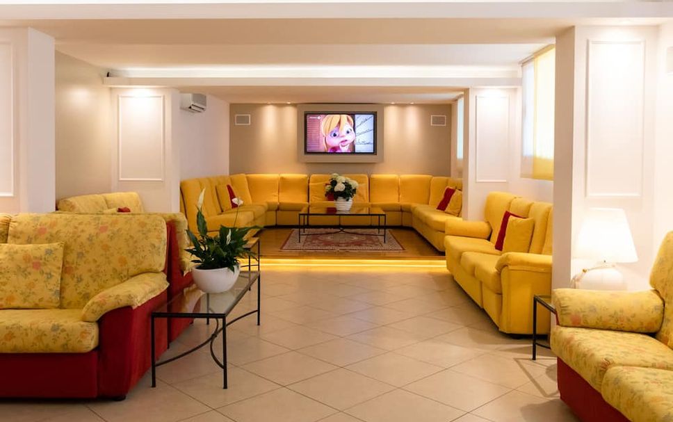 Balai Menunggu Gambar