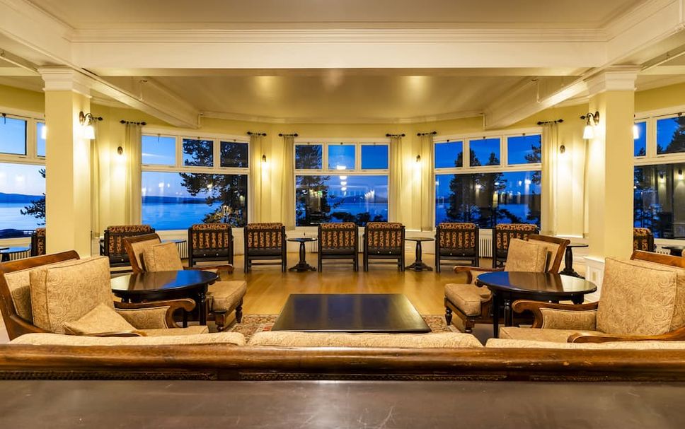 Balai Menunggu Gambar