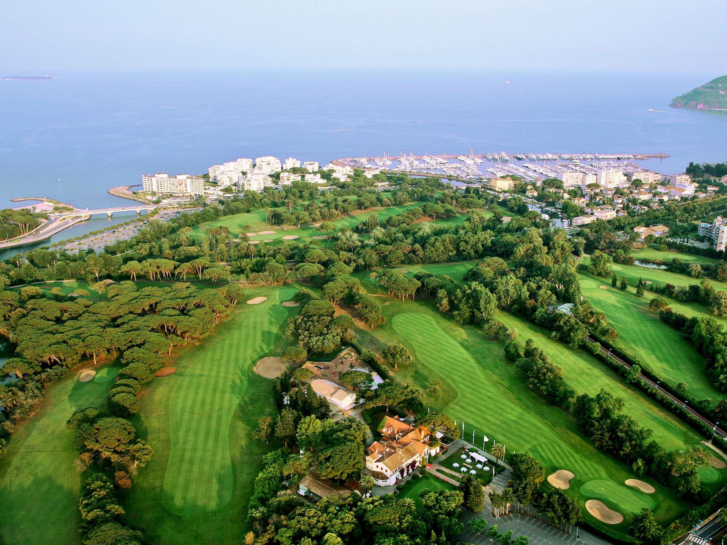 Padang golf