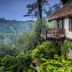 Pemandangan luar