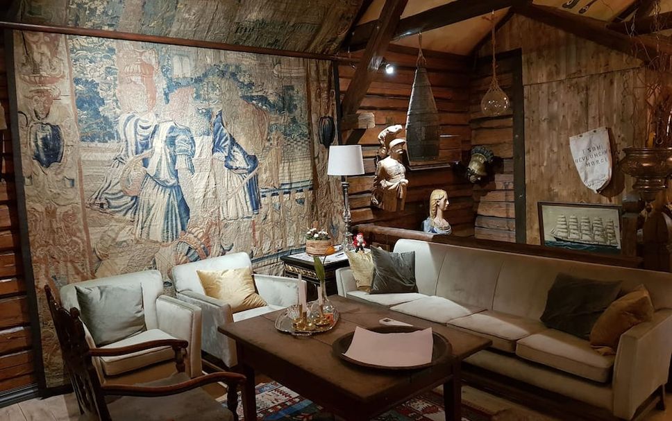 Balai Menunggu Gambar