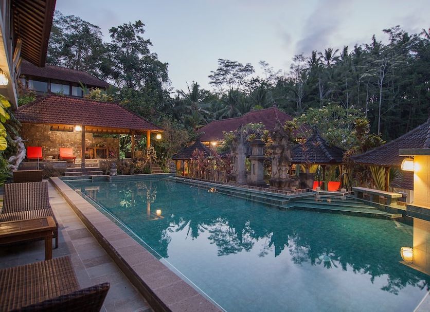 Kolam renang Gambar