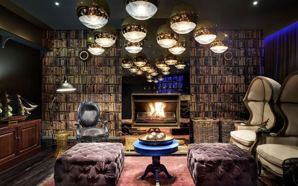 Balai Menunggu Gambar