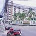 Pemandangan luar
