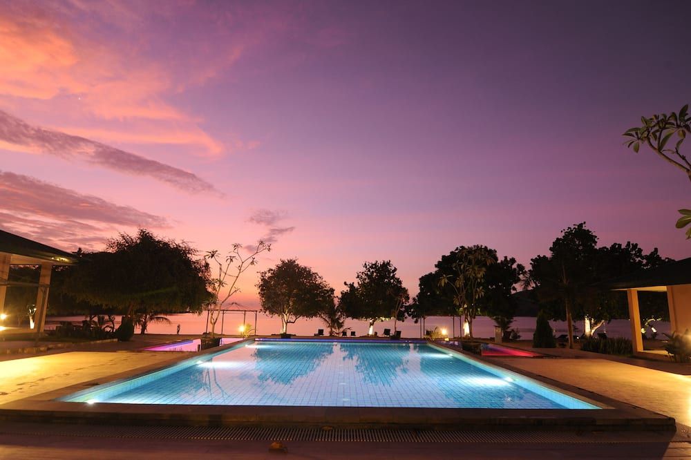 Kolam renang Gambar