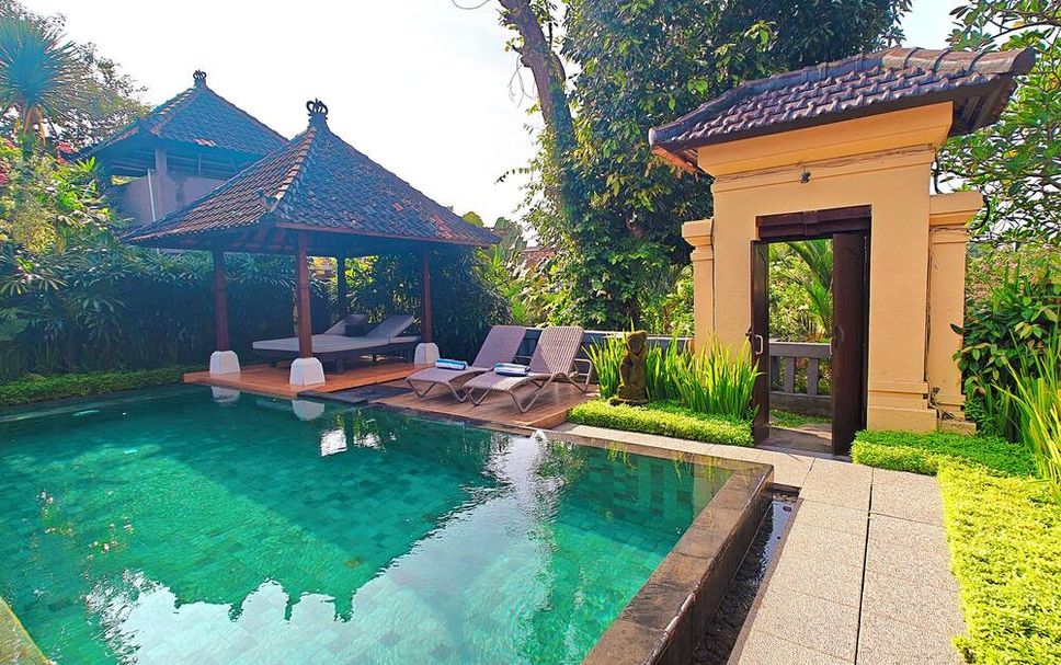 Kolam renang Gambar