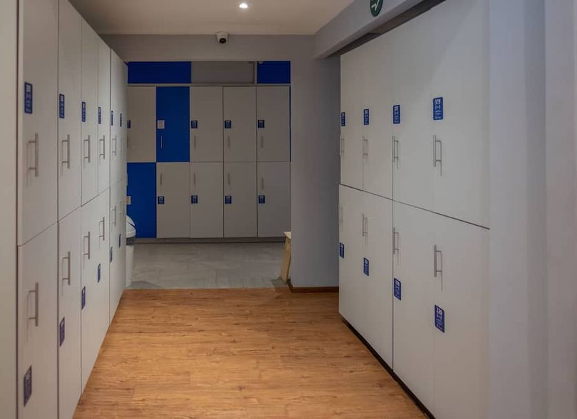 hallway Gambar