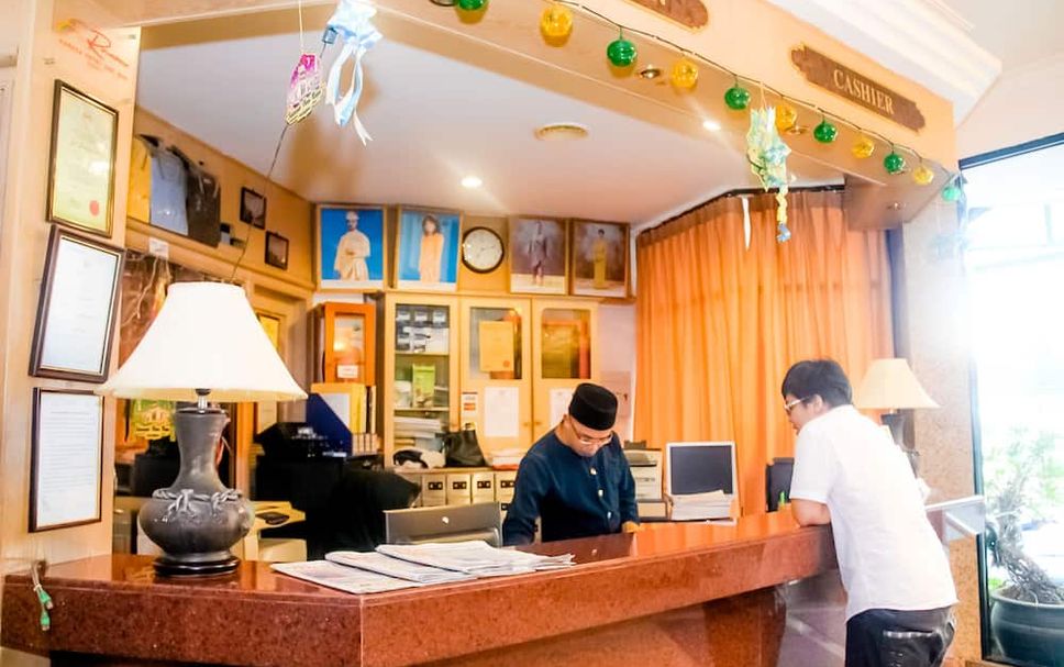 Meja Penyambut Tetamu Gambar